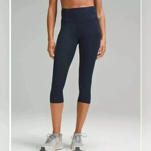 Lululemon 17" high rise cropped leggings